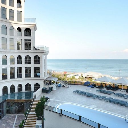 Colosseum Marina Hotel Batumi Exterior foto