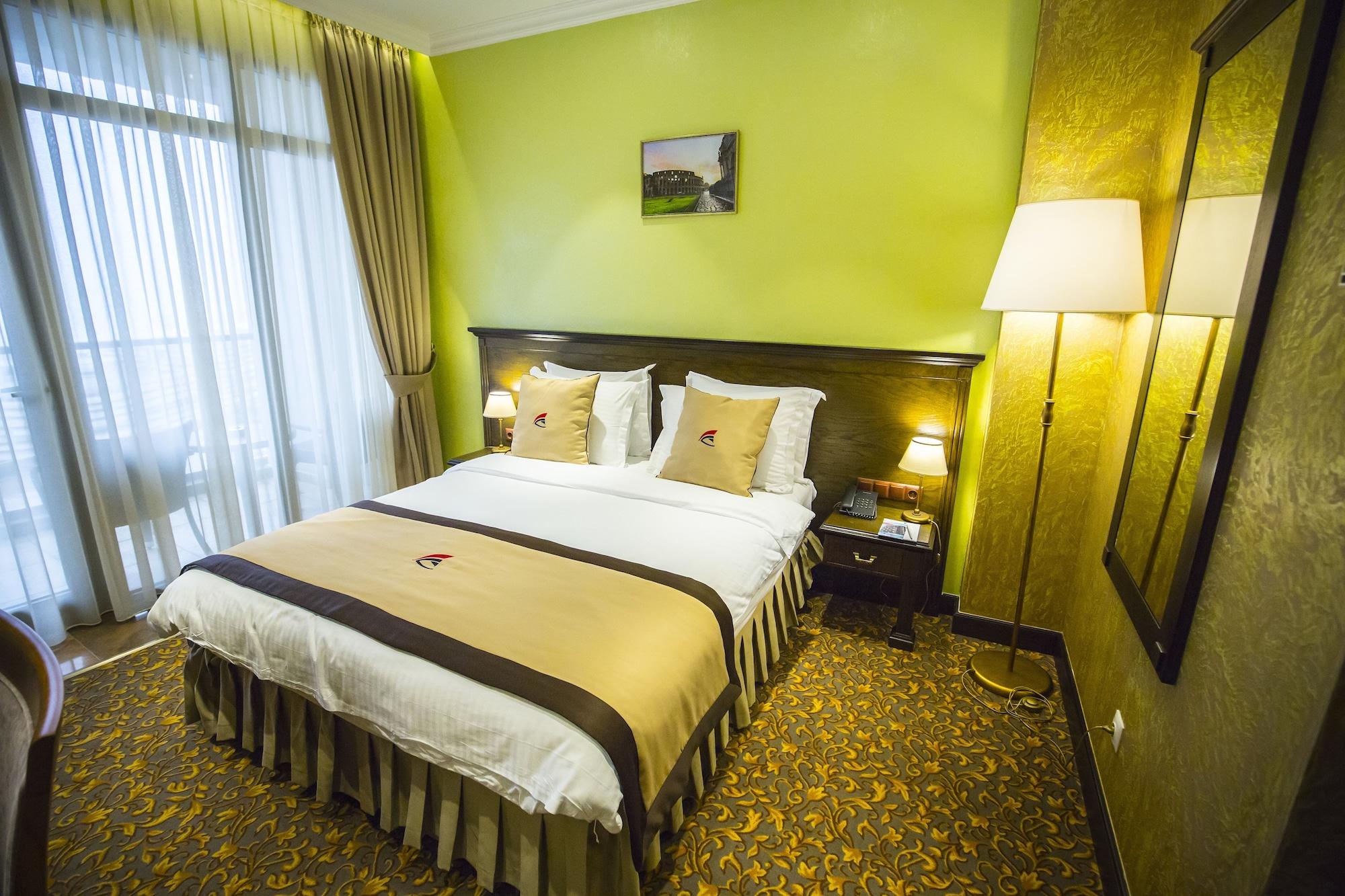 Colosseum Marina Hotel Batumi Exterior foto