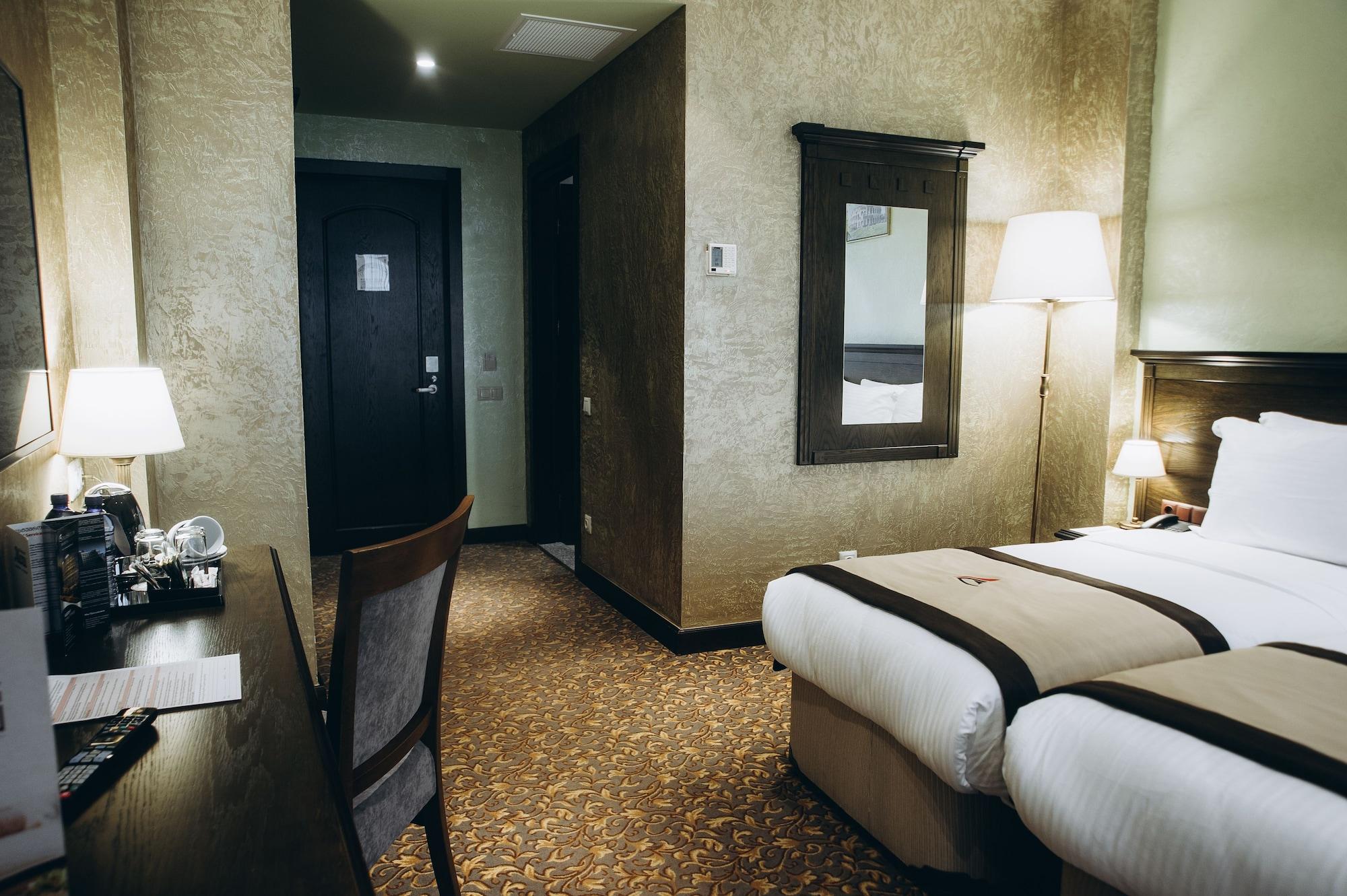 Colosseum Marina Hotel Batumi Exterior foto