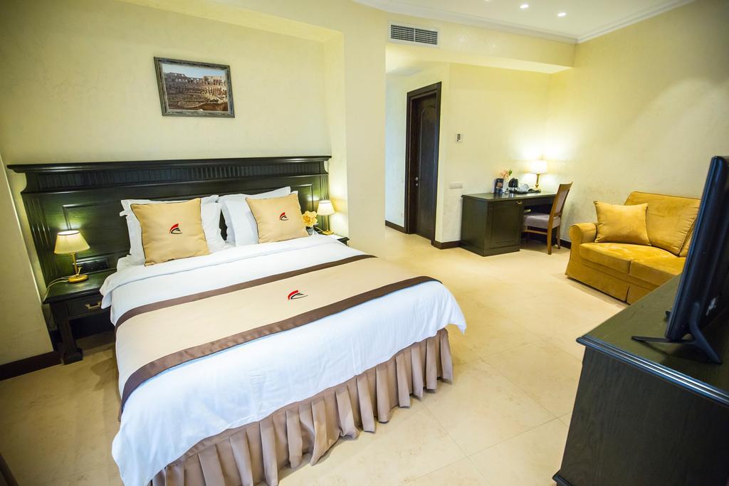 Colosseum Marina Hotel Batumi Quarto foto